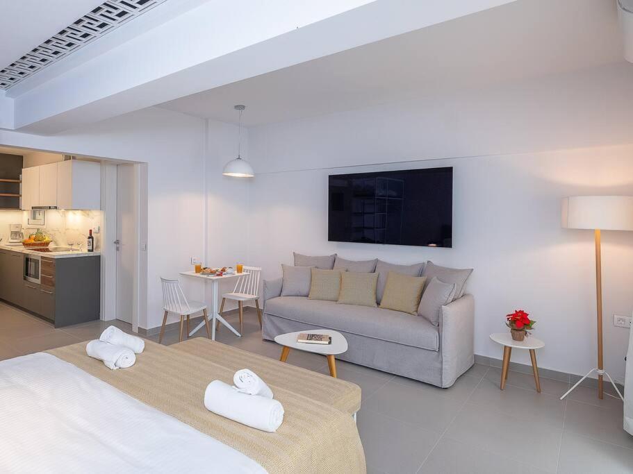 Electra Luxury Apartment At The Heraklion Center Exterior photo